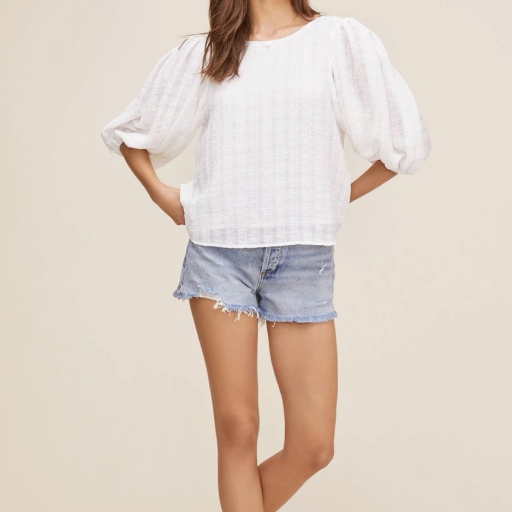 ASTR White Maris Puff Sleeve Blouse Top size Medium